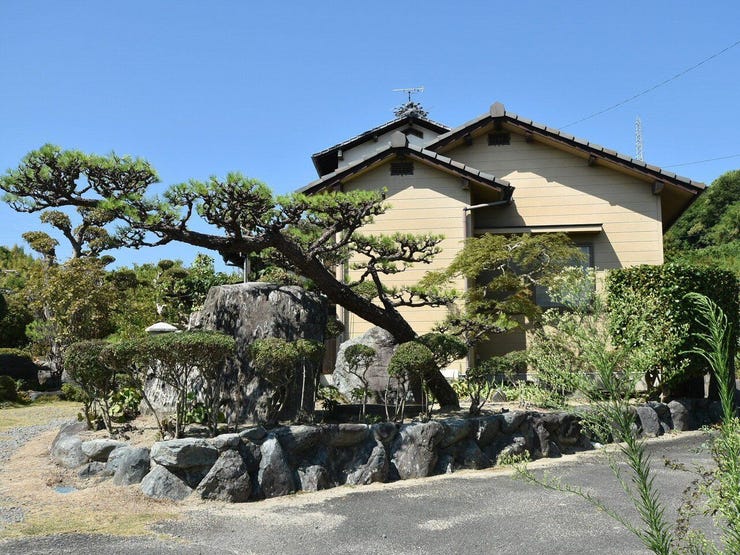 外観を東側より撮影