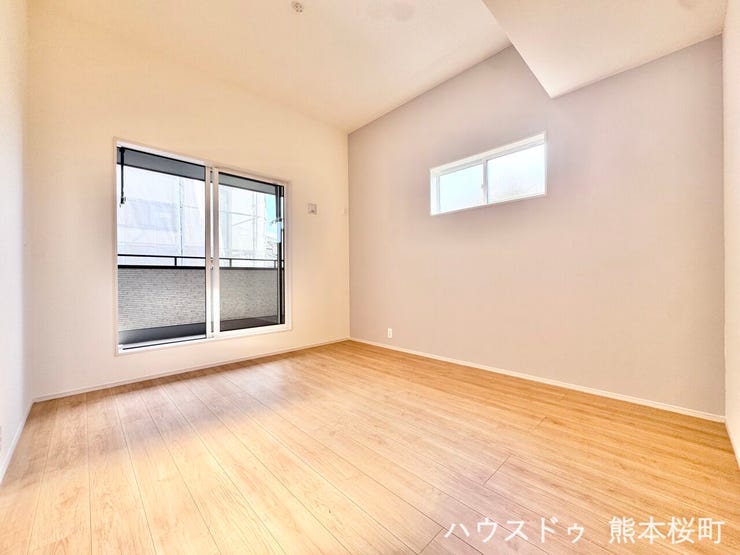 ■2階7帖洋室■心からリラックスできる静けさ、上質な眠りで、毎日をリセットします。明日への活力を養う空間です。