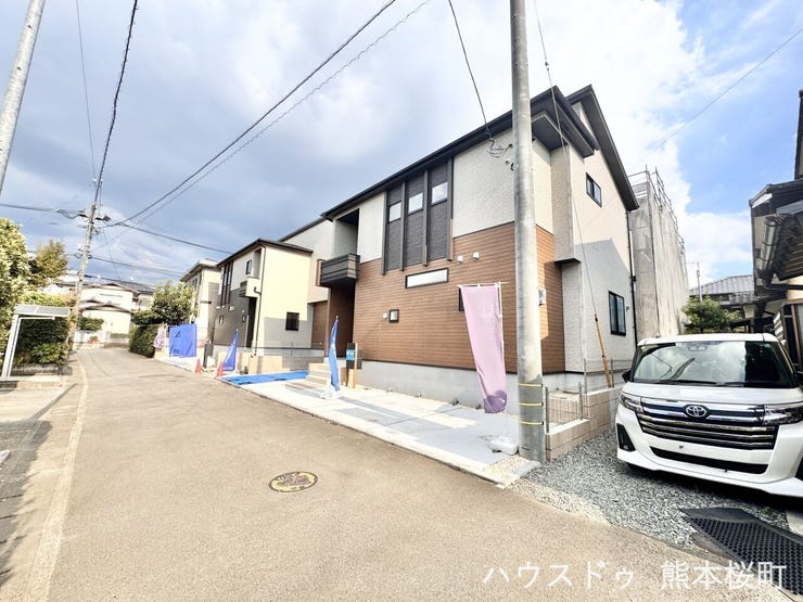 ■理想を叶える新しい暮らしの舞台■高いデザイン性と機能性を兼ね備えた住まい。ここで、家族の新しい物語が始まります。
