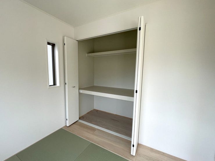 ◇和室収納◇ 同仕様
来客用の布団などもスッキリ収納することができますね♪