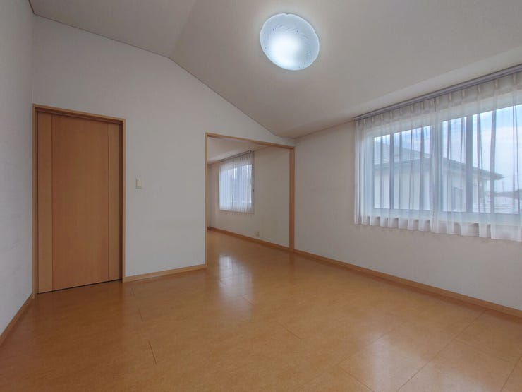 室内(2026年8月)撮影
◎現地案内予約受付中!◎
仕切りをつけて2部屋で分けて活用可能!