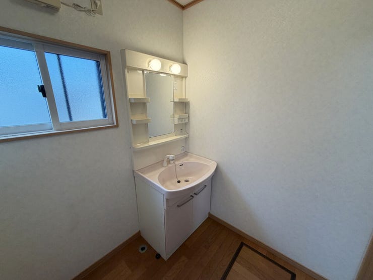 室内(2026年8月)撮影
◎現地案内予約受付中!◎
居室を通らず洗面所へ行けるため、帰宅後すぐに手洗いができ衛生的です◎