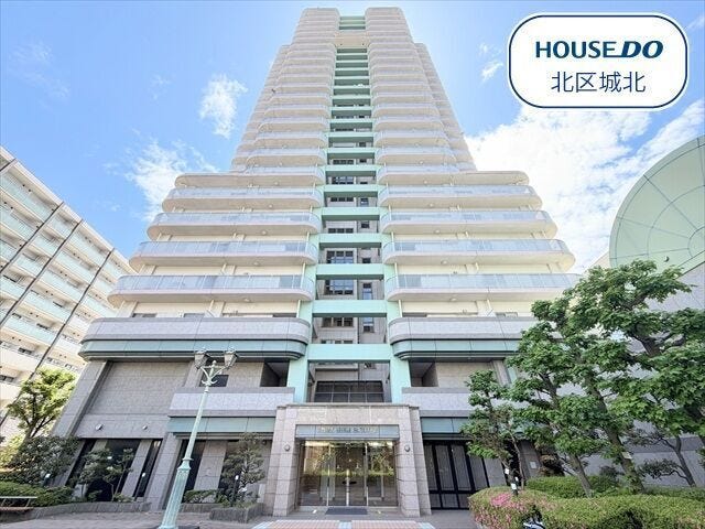 【外観】
25階建てのマンションです。
名古屋市名城線/志賀本通まで徒歩2分、
名古屋市名城線/黒川まで徒歩9分の好立地です♪
