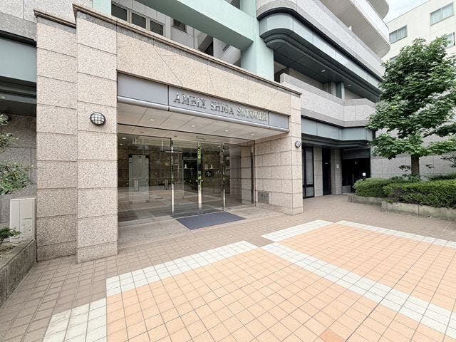管理の行き届いた、住まいの顔となるエントランス。