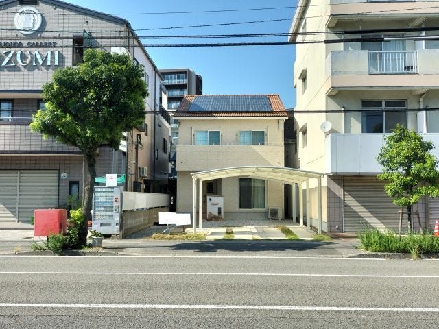 【外観】
2026/8/23 15時頃撮影