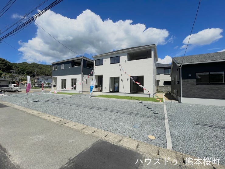 ■車と趣味の幅が広がる場所■単なる駐車スペースではない、洗車やタイヤ交換、DIYにも使える多目的な屋外スペースです。