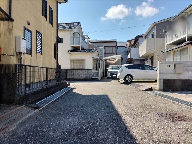 西側道路 東から西方向