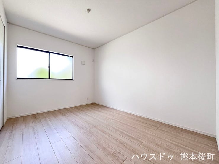 ■6帖洋室■寝室、書斎、趣味の部屋。家族の成長やライフスタイルに合わせ、様々な使い方ができる快適な空間です。