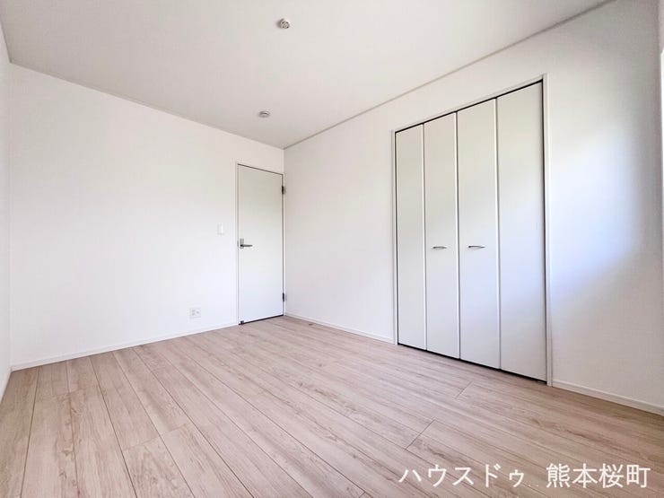 ■6帖洋室■寝室、書斎、趣味の部屋。家族の成長やライフスタイルに合わせ、様々な使い方ができる快適な空間です。