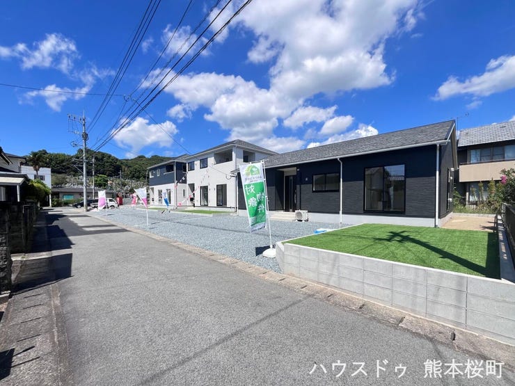 ■理想を叶える新しい暮らしの舞台■高いデザイン性と機能性を兼ね備えた住まい。ここで、家族の新しい物語が始まります。