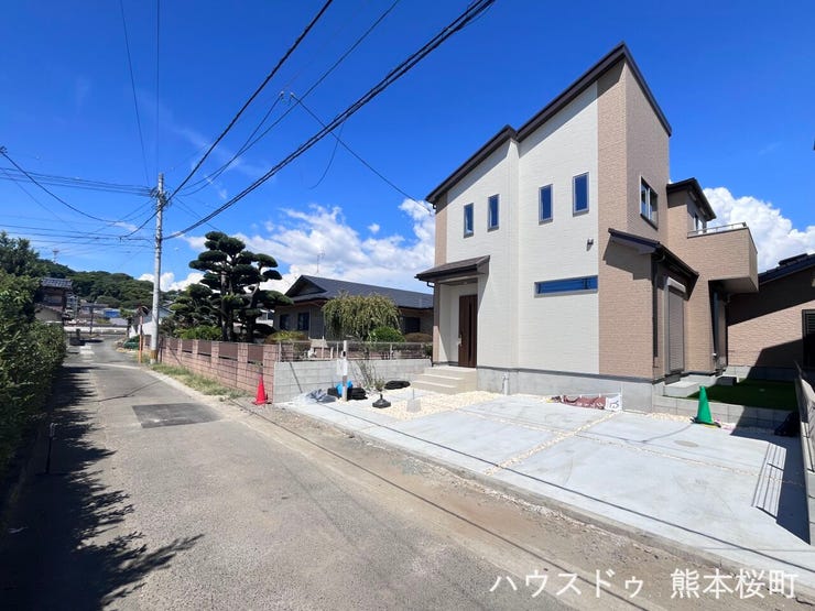 ■理想を叶える新しい暮らしの舞台■高いデザイン性と機能性を兼ね備えた住まい。ここで、家族の新しい物語が始まります。