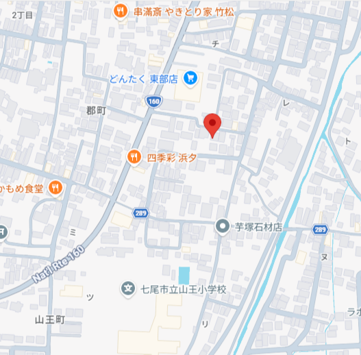 スーパーにも小学校にも近く生活に便利♪