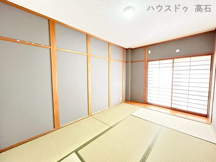 1階6畳和室
採光豊かな明るく清潔感のある一室。