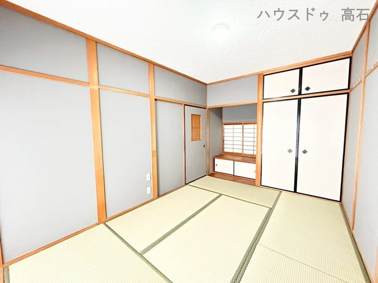 1階6畳和室
1階に位置するため、家事の合間の休憩や来客時など、ライフスタイルに合わせて多目的にご利用いただけます。