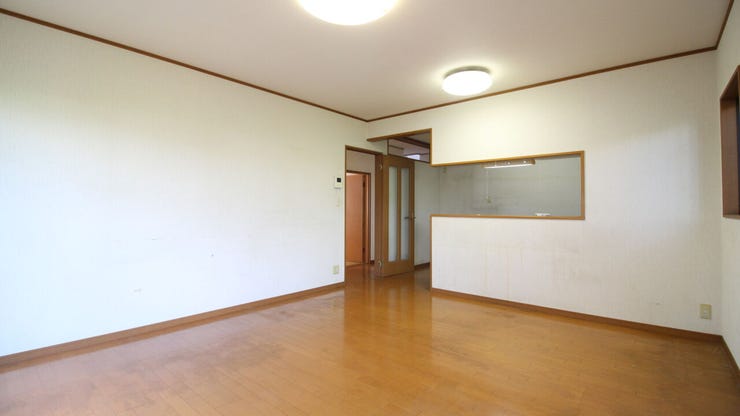 リビングは約14帖♪穏やかな陽だまりに包まれる居心地の良い空間です!
