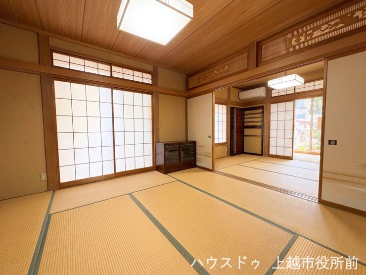 1階:和室8畳