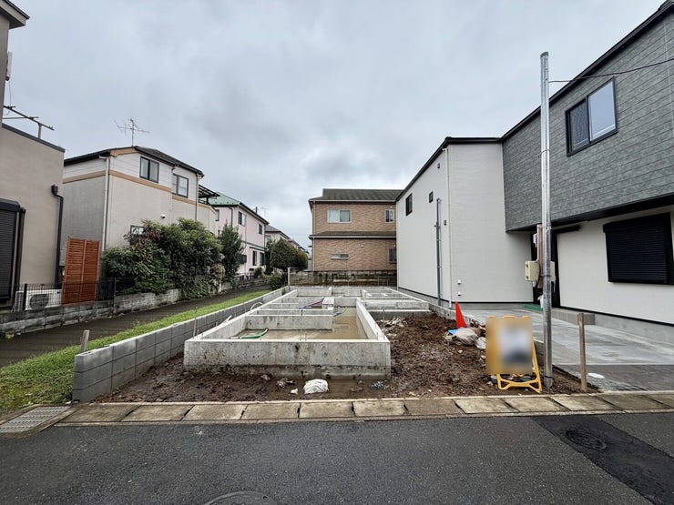【外観】
随時ご案内可能です♪
当物件はもちろんですが、他に気になる物件のご案内、資金計画、物件詳細、住宅ローン等何でもお気軽にお問い合わせください!!