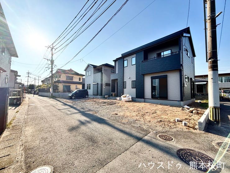 ■理想を叶える新しい暮らしの舞台■高いデザイン性と機能性を兼ね備えた住まい。ここで、家族の新しい物語が始まります。