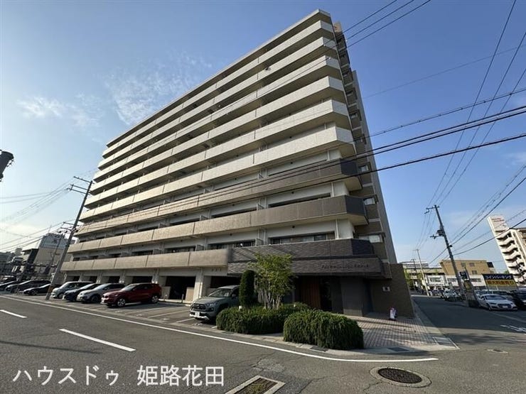 【外観】
姫路駅南エリアで便利な立地♪