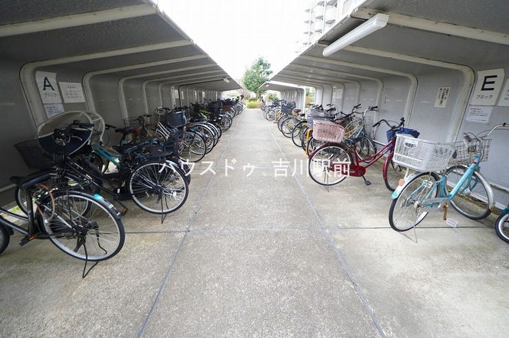 駐輪場