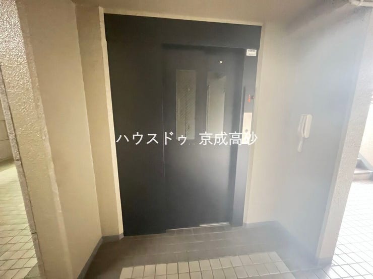 エレベーター1基