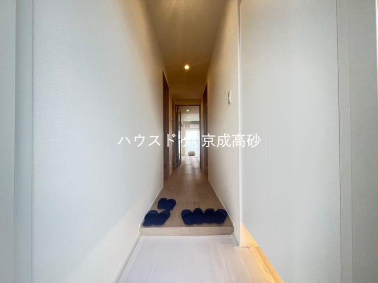 お家に出会う人々を出迎える玄関だからこそ、広々清潔感あふれる空間にしたいですね!