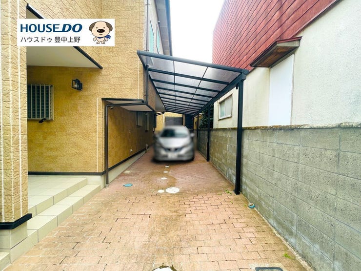 楽々乗用車2台駐車可能!!