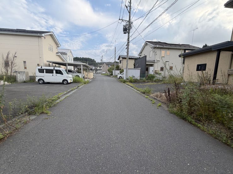 現地(2026年8月)撮影
◎現地案内予約受付中!◎
ご内覧をご希望の際は、ハウスドゥ 八戸田向までお気軽にお問い合わせくださいませ♪