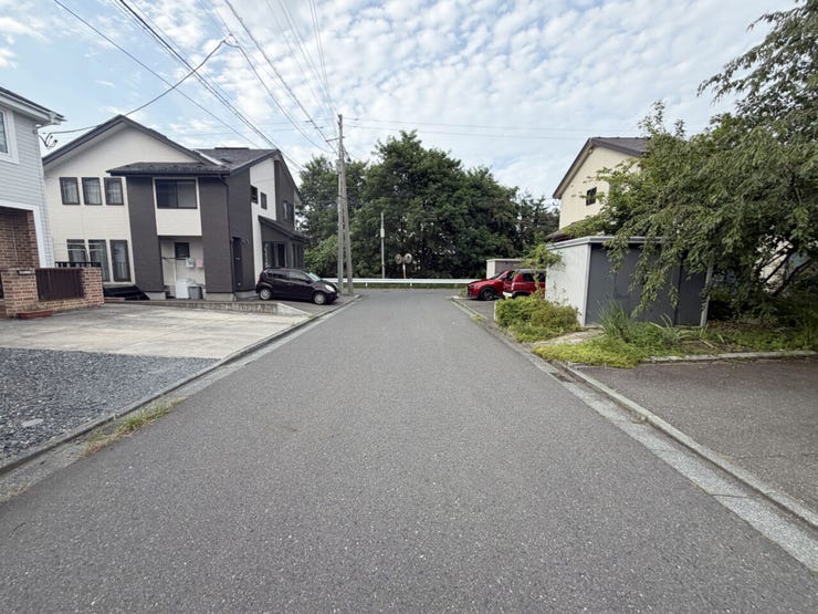 現地(2026年8月)撮影
◎現地案内予約受付中!◎
ご内覧をご希望の際は、ハウスドゥ 八戸田向までお気軽にお問い合わせくださいませ♪