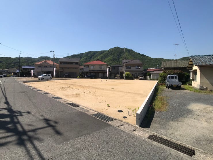 【外観】
3号地 165.29㎡【50坪】建築条件なし