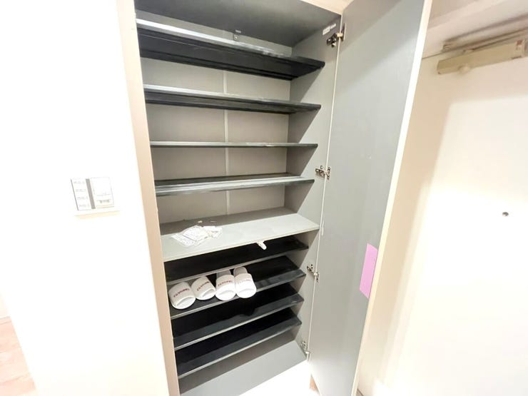 大型の下駄箱収納でお気に入りの靴もたっぷり収納できますね!