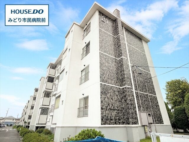 【外観】
【桃山第四住宅21号棟】
名古屋市桜通線/神沢駅まで徒歩10分
・桃山小学校まで徒歩10分(約770m)
・神沢中学校まで徒歩17分(約1290m)