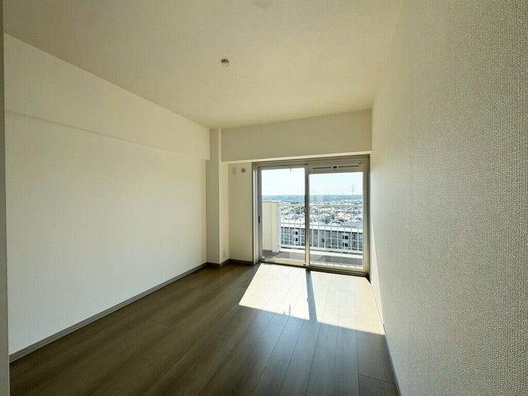 【Bedroom】主寝室や子ども部屋、在宅ワークにも使える洋室。暮らしに合わせて自由にレイアウトできます。