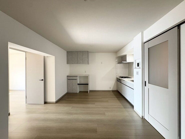 【Living】広さと明るさにこだわったリビング。家族とのコミュニケーションが弾む空間です。