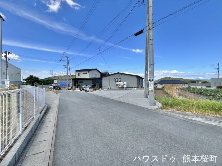 ■理想を叶える新しい暮らしの舞台■高いデザイン性と機能性を兼ね備えた住まい。ここで、家族の新しい物語が始まります。
