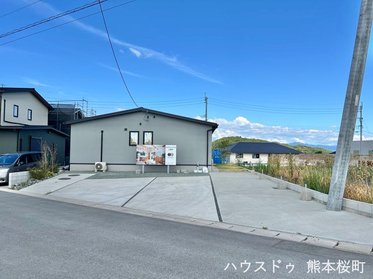 ■車と趣味の幅が広がる場所■単なる駐車スペースではない、洗車やタイヤ交換、DIYにも使える多目的な屋外スペースです。