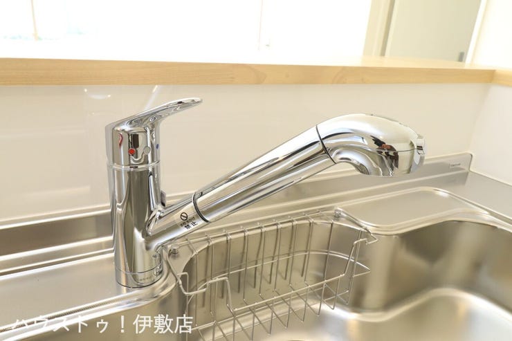 大明丘１丁目 新築戸建 【浄水器一体型水栓（同仕様写真）】
安全で安心したお水がでてくるので、小さなお子様がいるご家庭にも安心でおいしい水がいただけます。