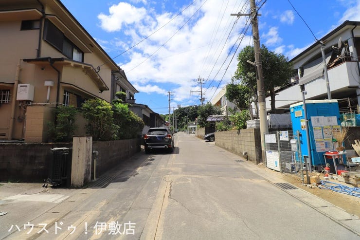 大明丘１丁目 新築戸建 【前面道路】
南側前面道路、西方面
前面道路幅員約6.0ｍと広々で駐車も楽々です