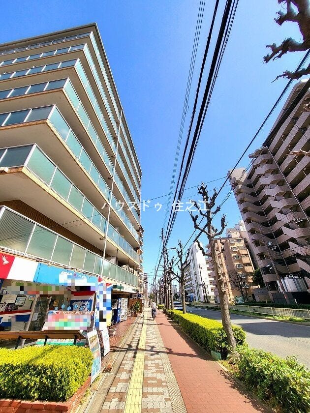 ★建物と前面道路の間には歩道がございますのでお子様も安心通学♪