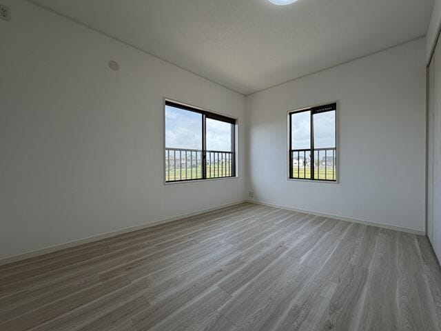 【2階西側約7帖洋室】