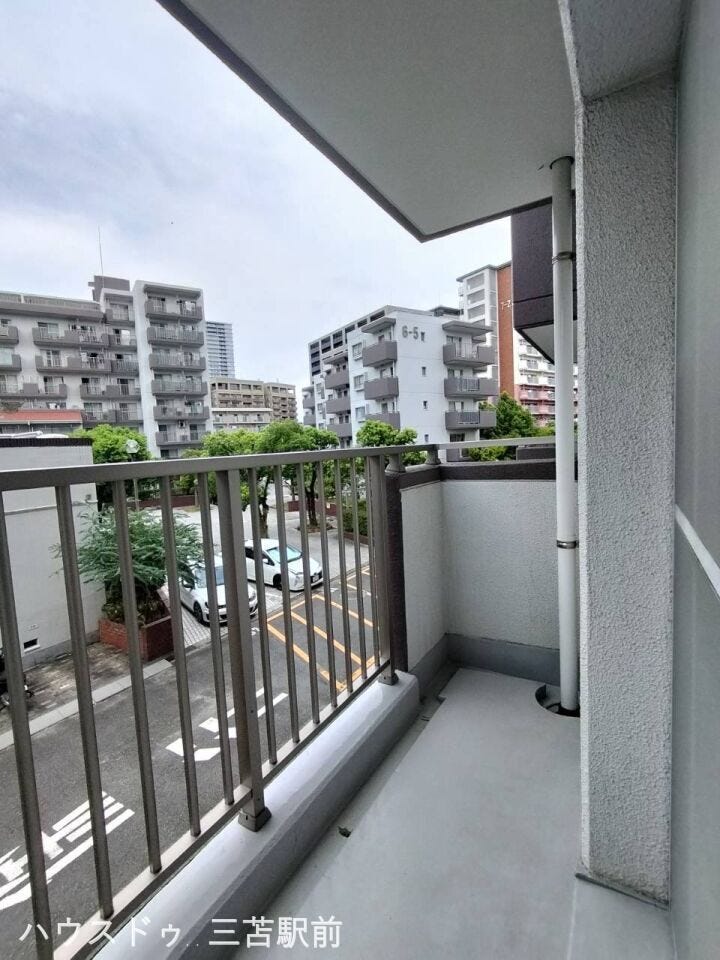 西側バルコニー