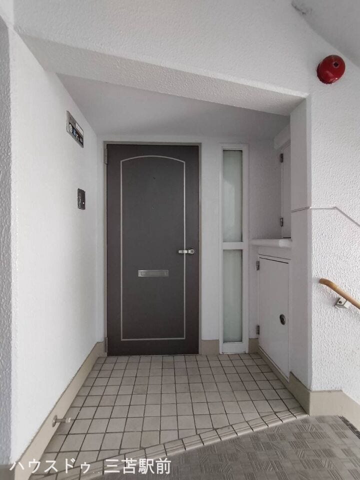 玄関ポーチ