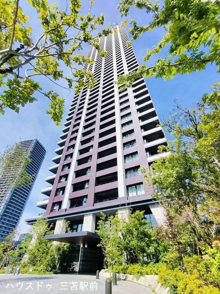 【外観】
《建物》免震耐震構造、48階建て310戸の高層マンション