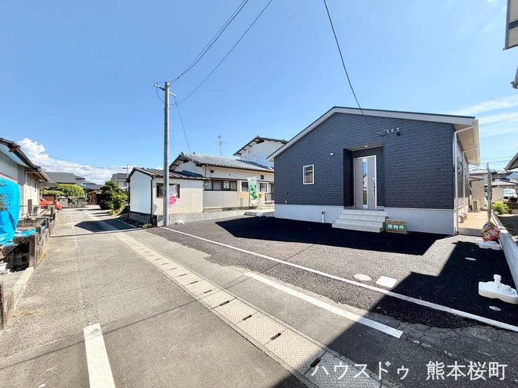 ■理想を叶える新しい暮らしの舞台■高いデザイン性と機能性を兼ね備えた住まい。ここで、家族の新しい物語が始まります。