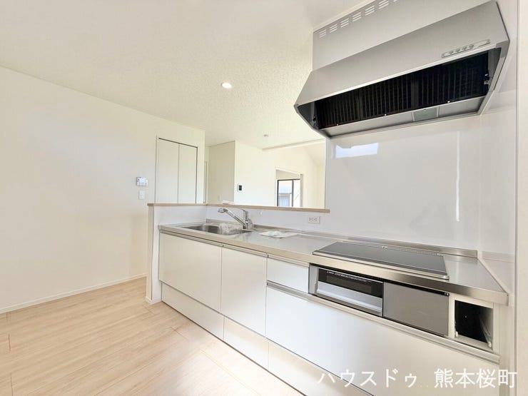 ■家族の「美味しい」が集まる舞台■高い機能性と美しいデザインを両立。料理する人も、待つ人も、笑顔になれる場所です。