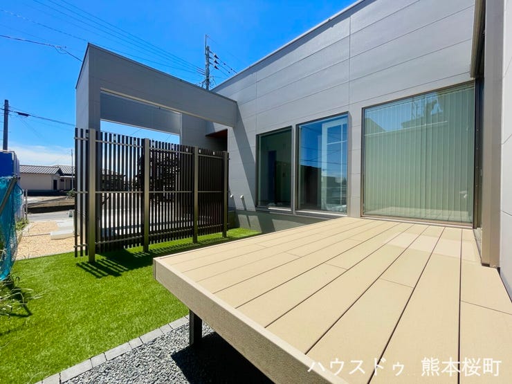 ■遊びと安らぎの多目的空間■子どもが安全に遊べ、ペットと触れ合い、大人も自然に癒やされる、暮らしを彩るスペースです。