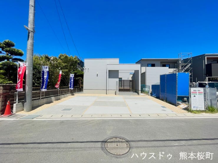 ■車と趣味の幅が広がる場所■単なる駐車スペースではない、洗車やタイヤ交換、DIYにも使える多目的な屋外スペースです。