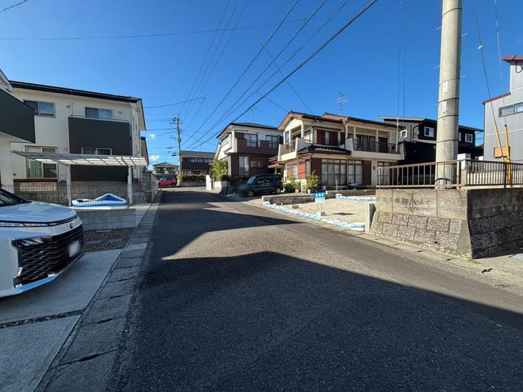交通量も少ないのでラクラク駐車できます♪