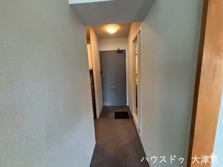 フルフラットな廊下(画像の一部を加工しております)
