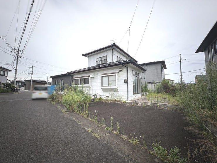 【外観】
ゆとりある約71坪の土地です。
建築条件がありませんので、ハウスメーカーや工務店は自由にお選びいただけます。